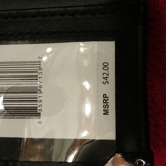 Jessica Simpson wallet - Picture 4 of 6